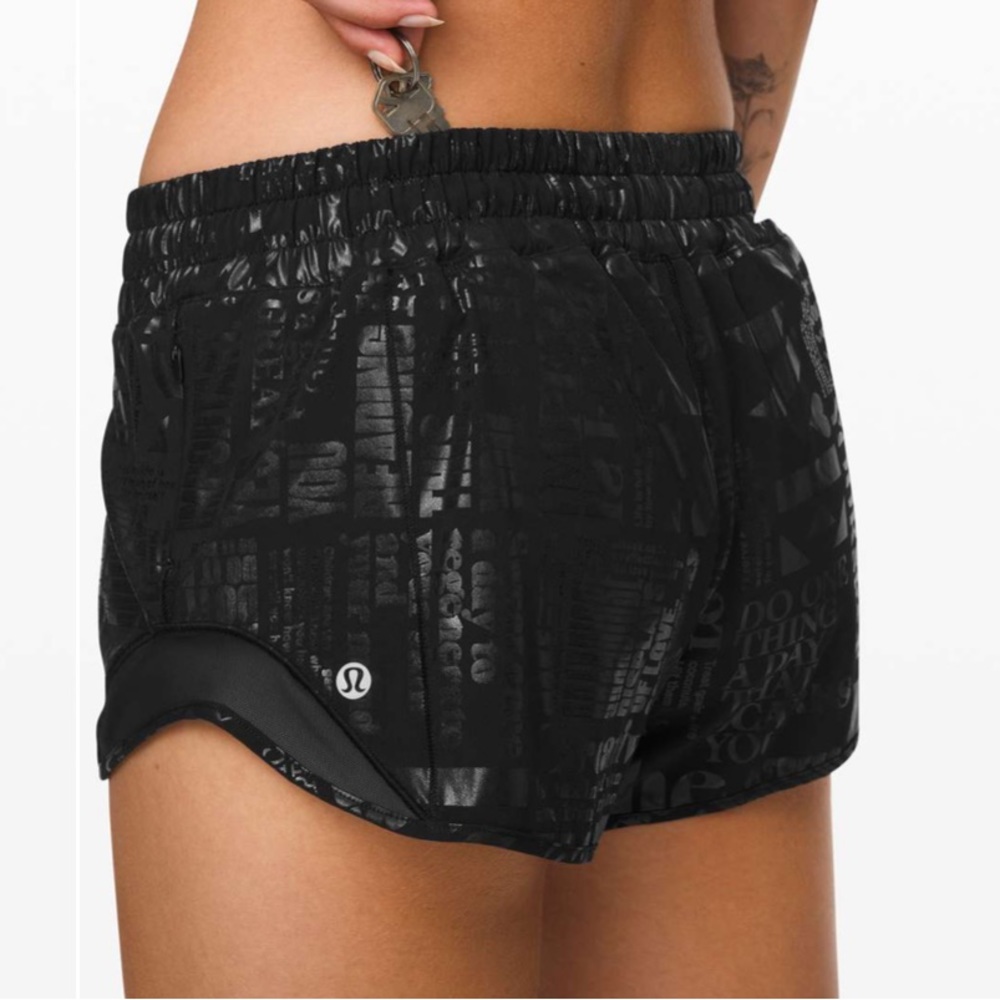 Hotty hot short 2.5” manifesto